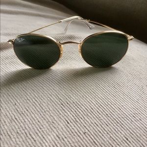 Ray-Ban Round Gold Classic